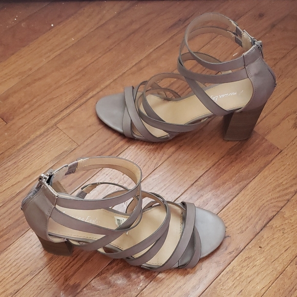 Shoes - Picture 3 of 3